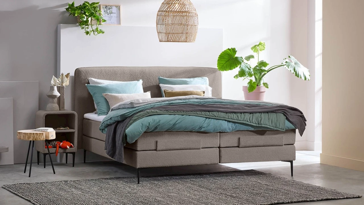 Boxspring Quartz Verstelbaar Met Gestoffeerd Matras